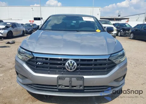 2019 Volkswagen Jetta 1.4T R-Line/1.4T S/1.4T Se z USA, uszkodzony, nr VIN 3VWC57BU1KM220221